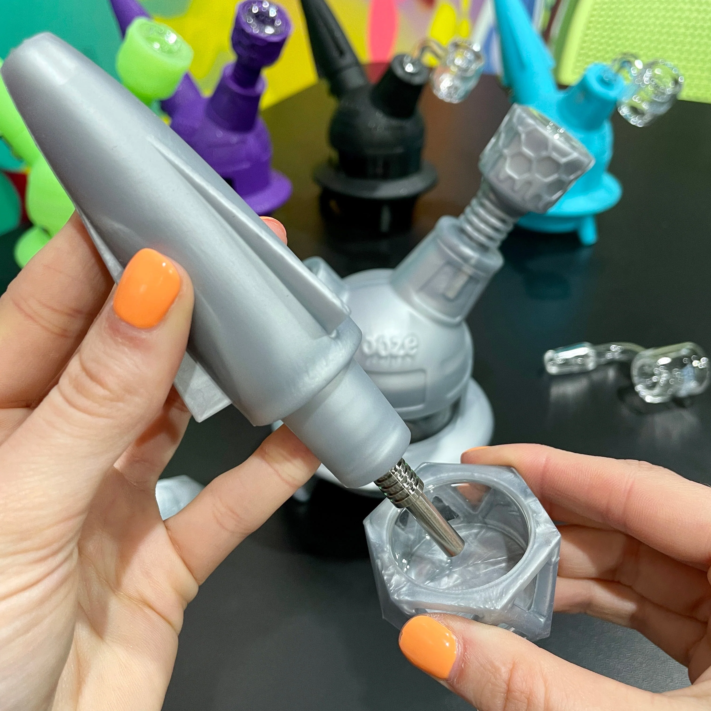 Ooze UFO Silicone Water Pipe & Dab Straw - Shimmer Purple - Image 4